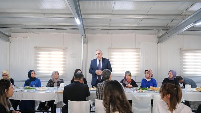 Malatya Tarım İl Müdürlüğü, Kadınlar Günü'nde kadın personellerini onurlandırdı