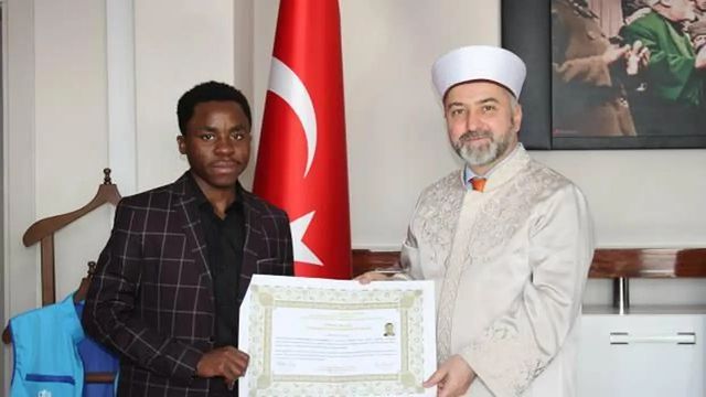 Angola Uyruklu Öğrenci, Malatya'da Müslümanlık Dinini Benimseyerek 