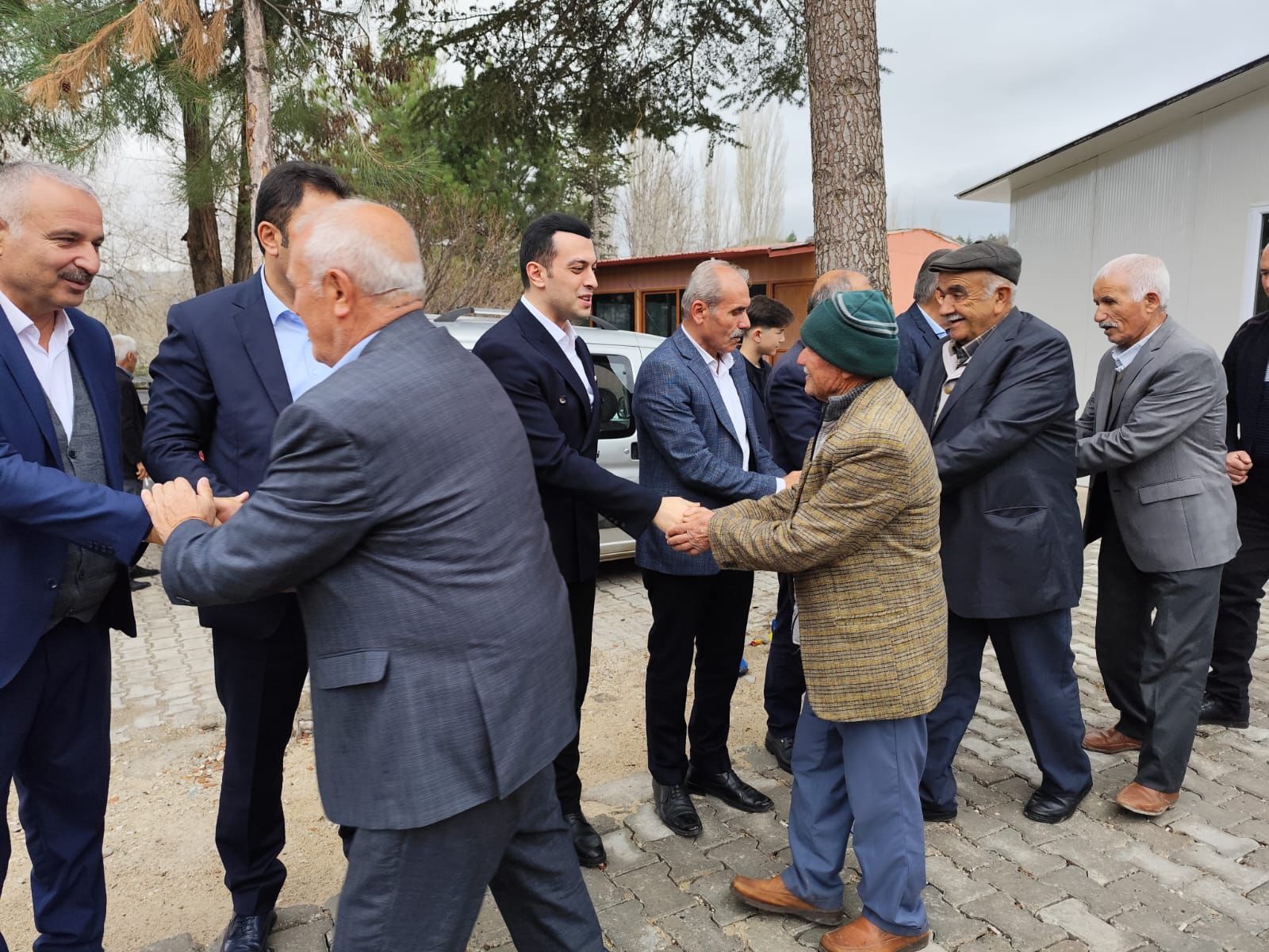 Kaymakam Kömürcü ve Belediye Başkanı Cengiz, Bayram Tebriği İçin Bir Araya Geldi.