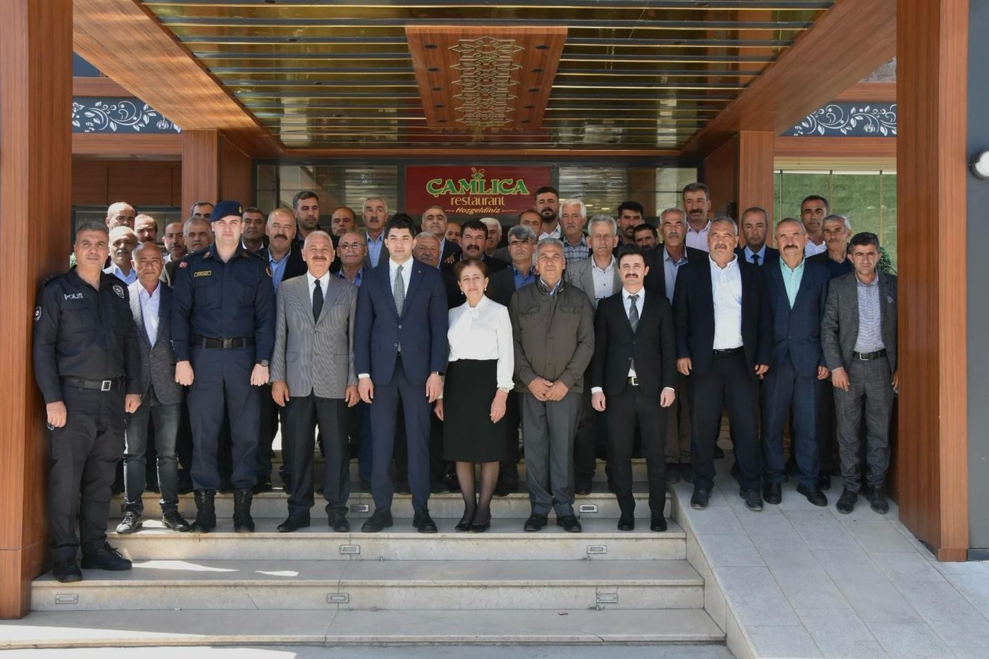 İlçe Belediye Başkanı ve Kaymakamdan Yerel Yöneticilerle Toplantı