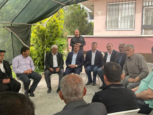 Malatya Büyükşehir Belediye Başkanı Selahattin Gürkan Yarımcahan Mahallesi Muhtarını Ziyaret Etti